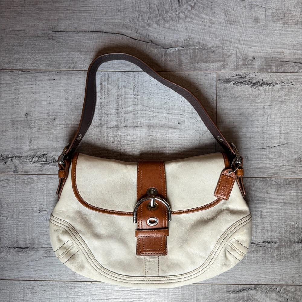 Vintage Coach Soho Flap White and Brown Leather Purse No. F10192